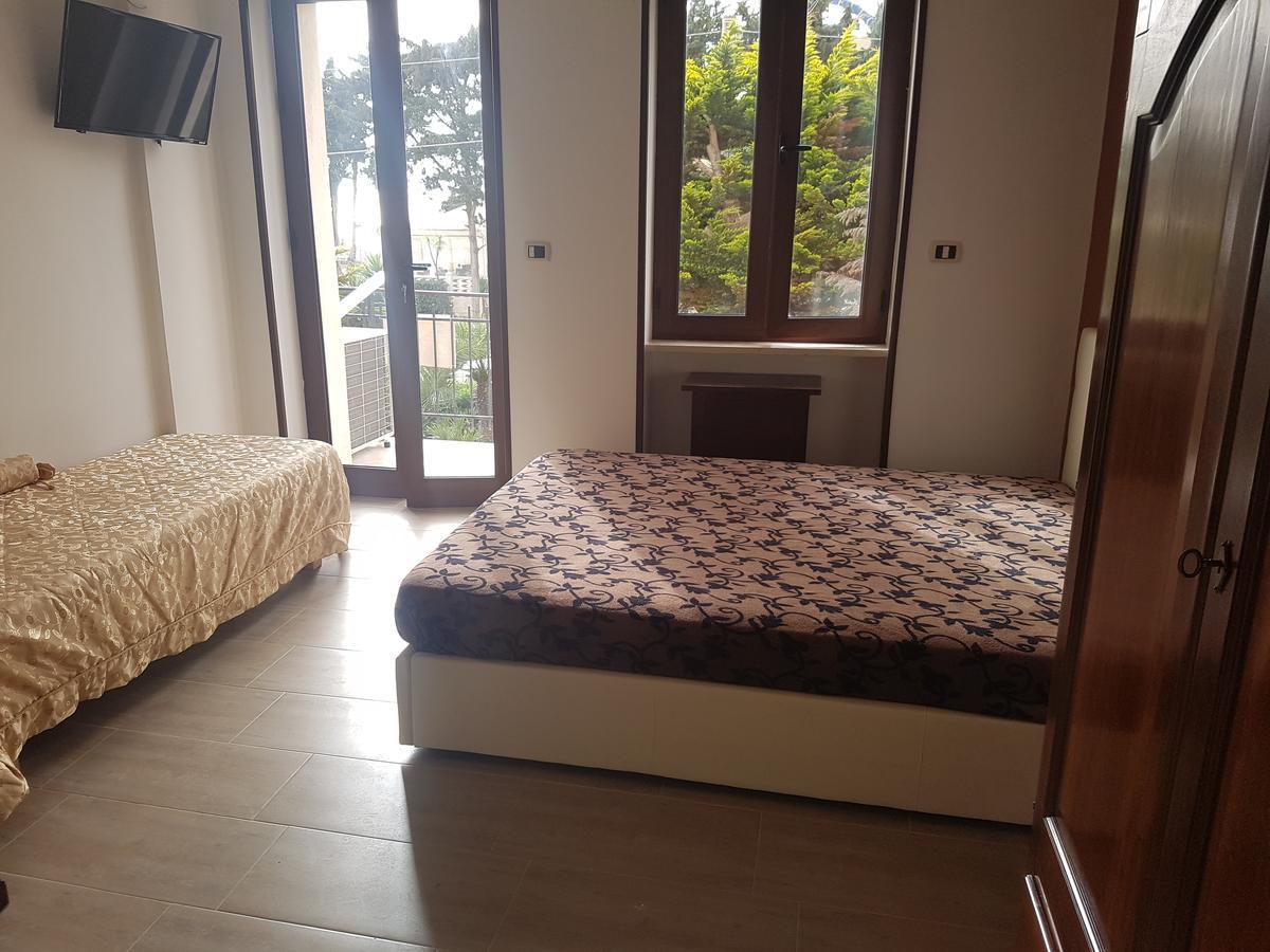 Rivabella Beach Hotel Gallipoli Eksteriør billede